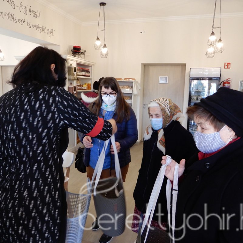 Megnyílt az Apáti Ízek Kereskedőház 56